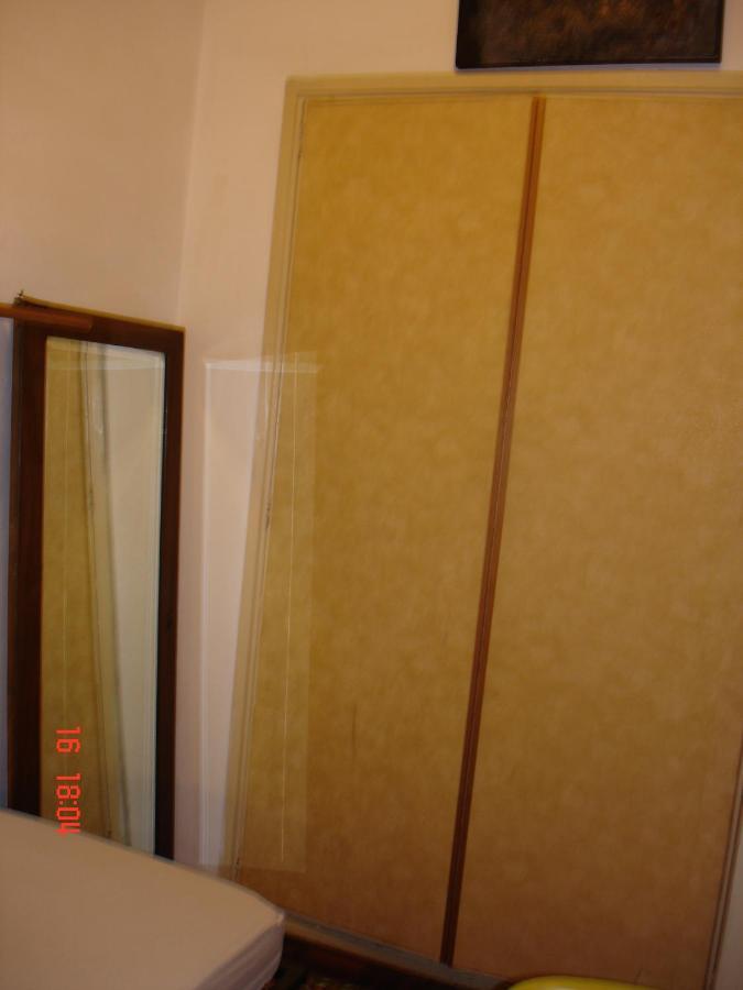 Room For Rent In Rome Trastevere Buitenkant foto