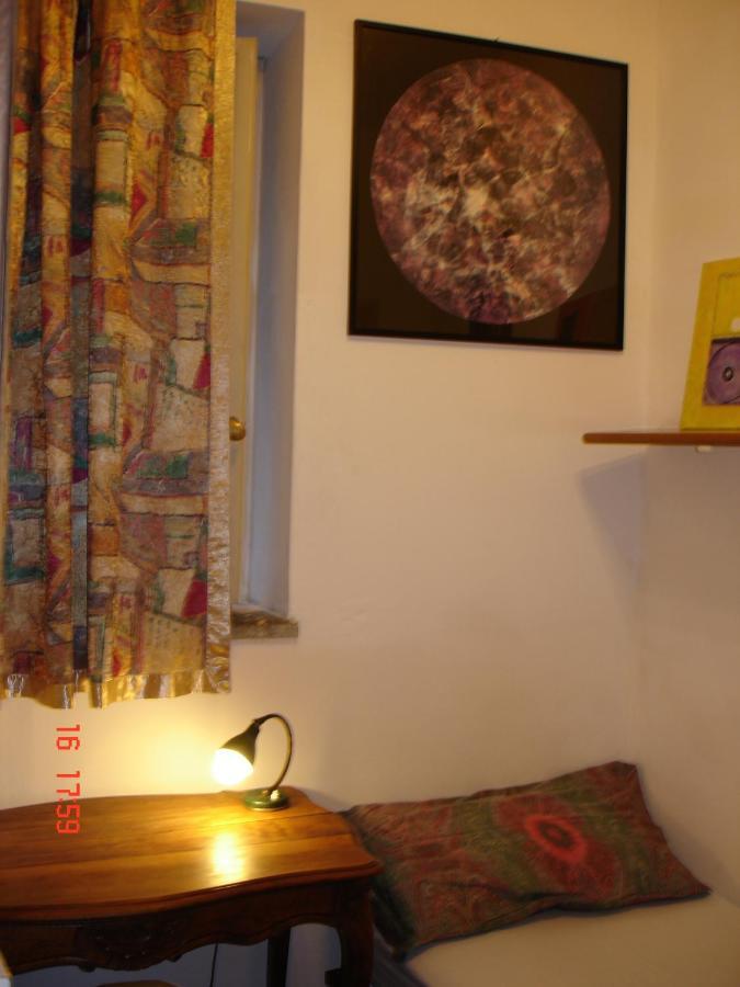 Room For Rent In Rome Trastevere Buitenkant foto